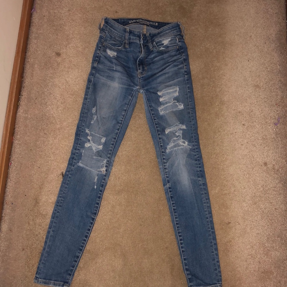 American eagle ripped jeans